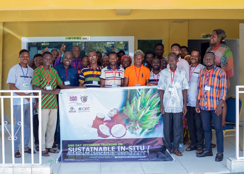 Team photo of stakeholders trained in the principles and good practices of community seed banking