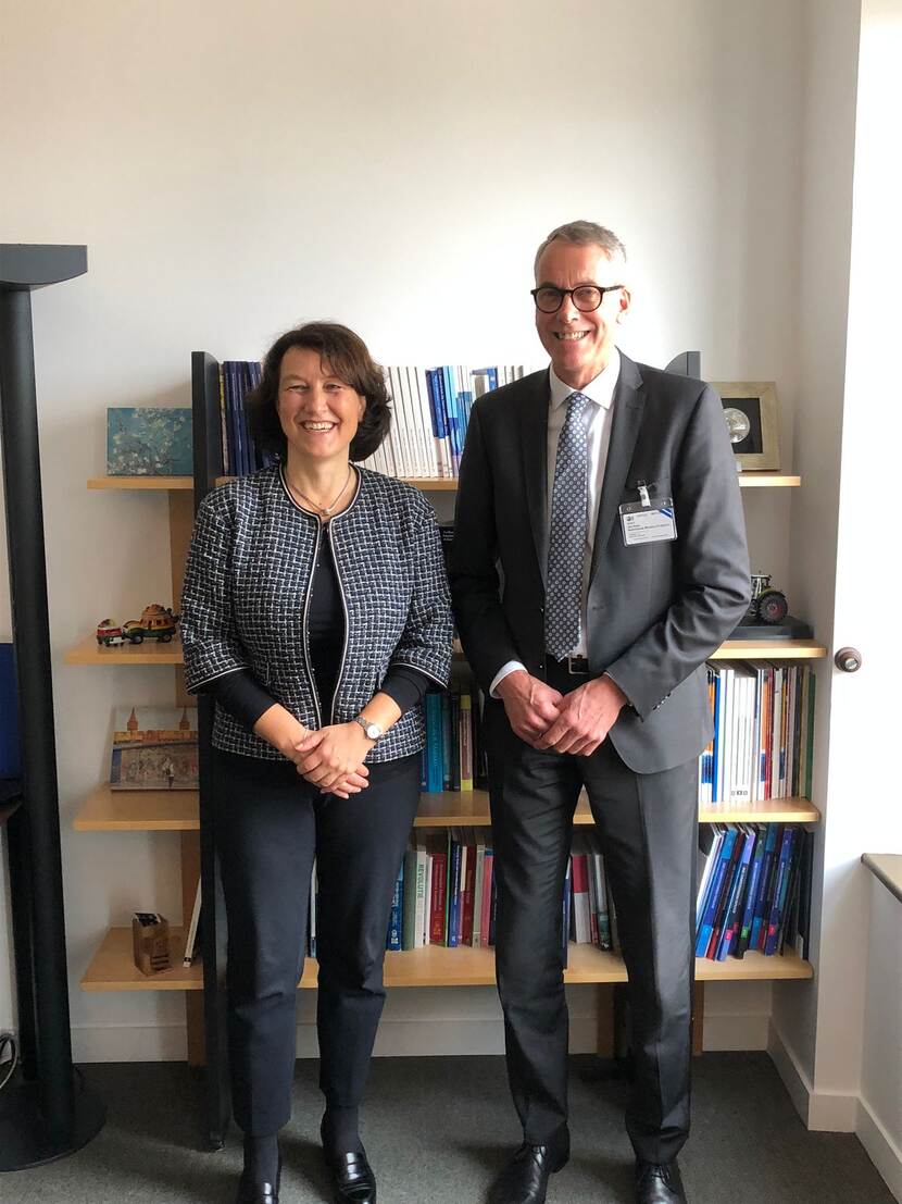 F.l.t.r. OECD Director, Trade and Agriculture Marion Jansen and Secretary-General LNV Jan-Kees Goet