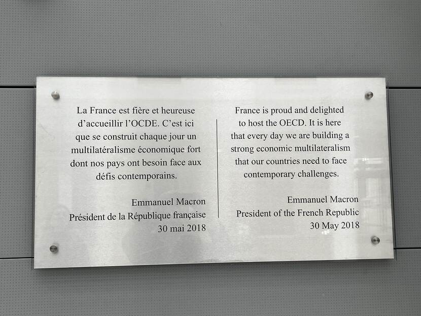 Sign with statement from President Macron